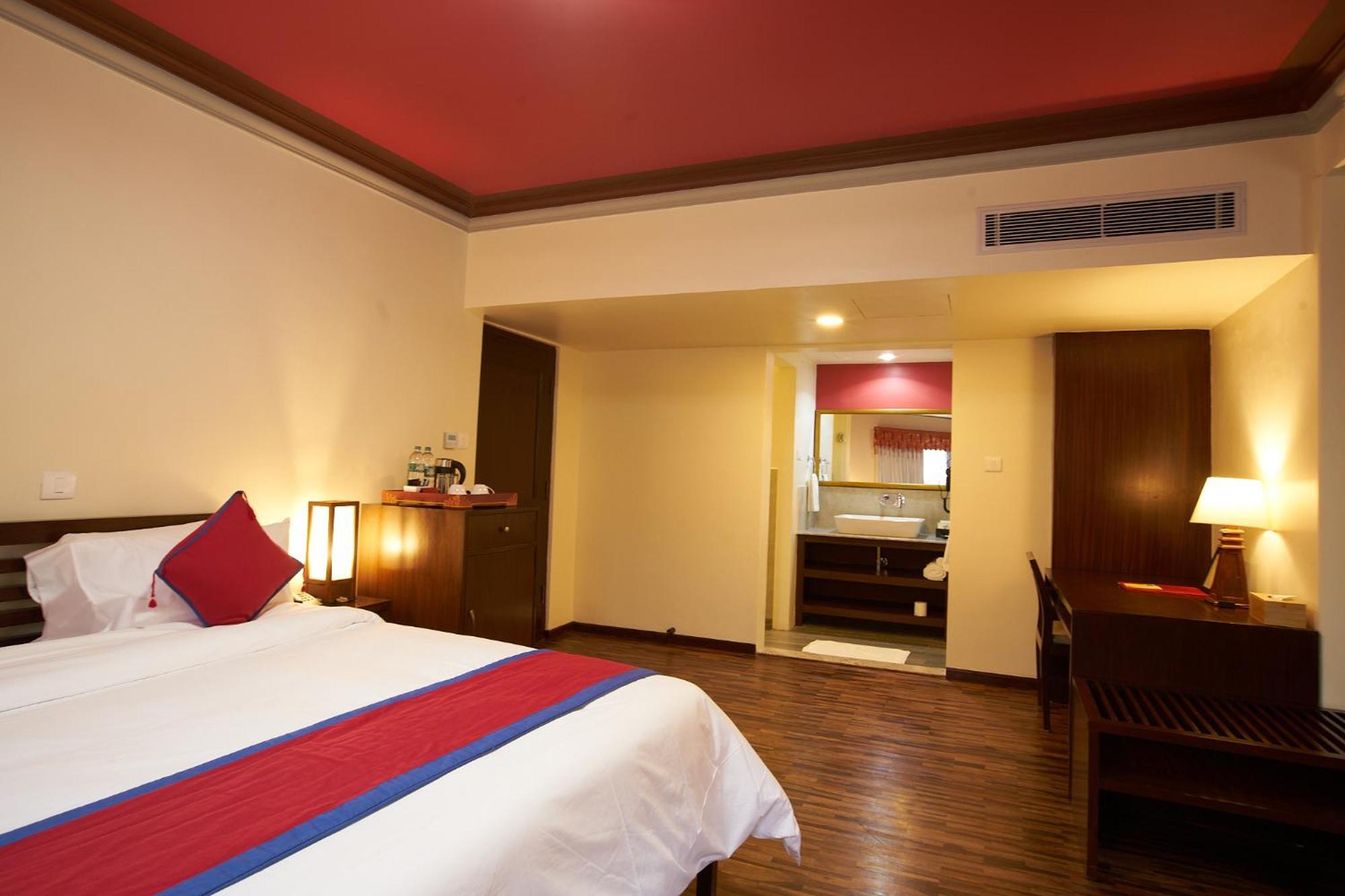 Shambaling Boutique Hotel Kathmandu Exterior photo