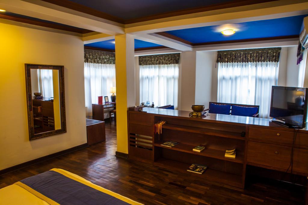 Shambaling Boutique Hotel Kathmandu Exterior photo